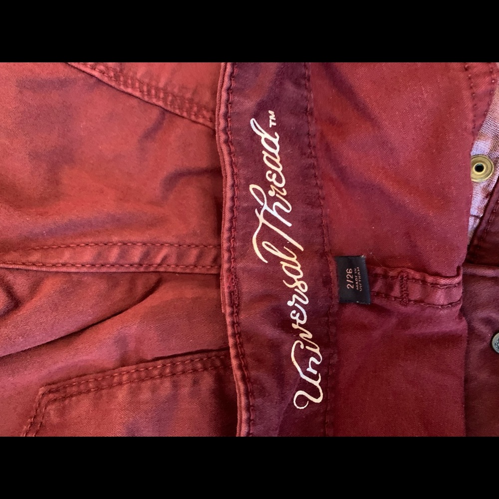 Burgundy shorts - Picture 2 of 2